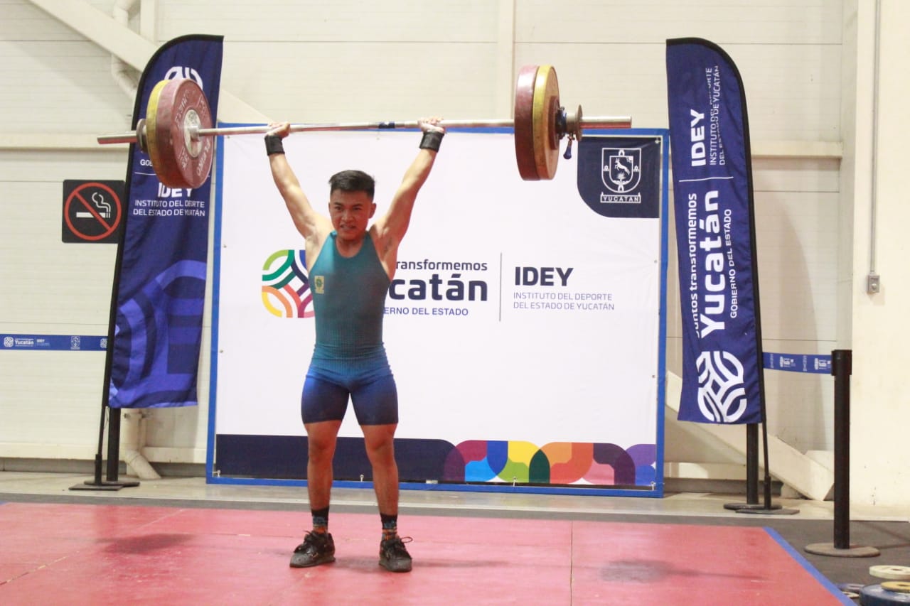Pesistas de Yucatán destacan en competencia continental